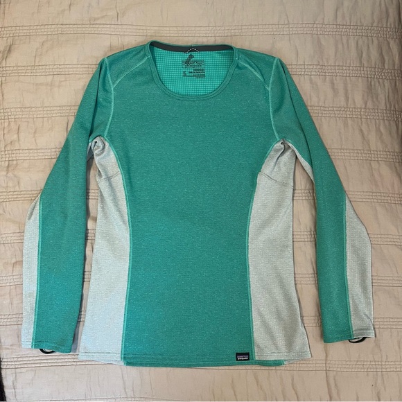 Patagonia Tops - Patagonia baselayer Long Sleeve